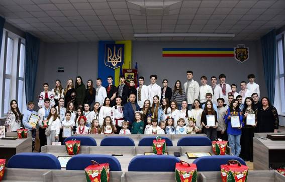 C:\Users\Елена\Desktop\Нагородження олімпіадників 2025\photo_2025-12-29_11-46-18.jpg