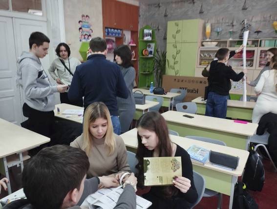 C:\Users\1\Desktop\Згуртування 10-І\482758705_4027492670905427_6451930644931632047_n.jpg